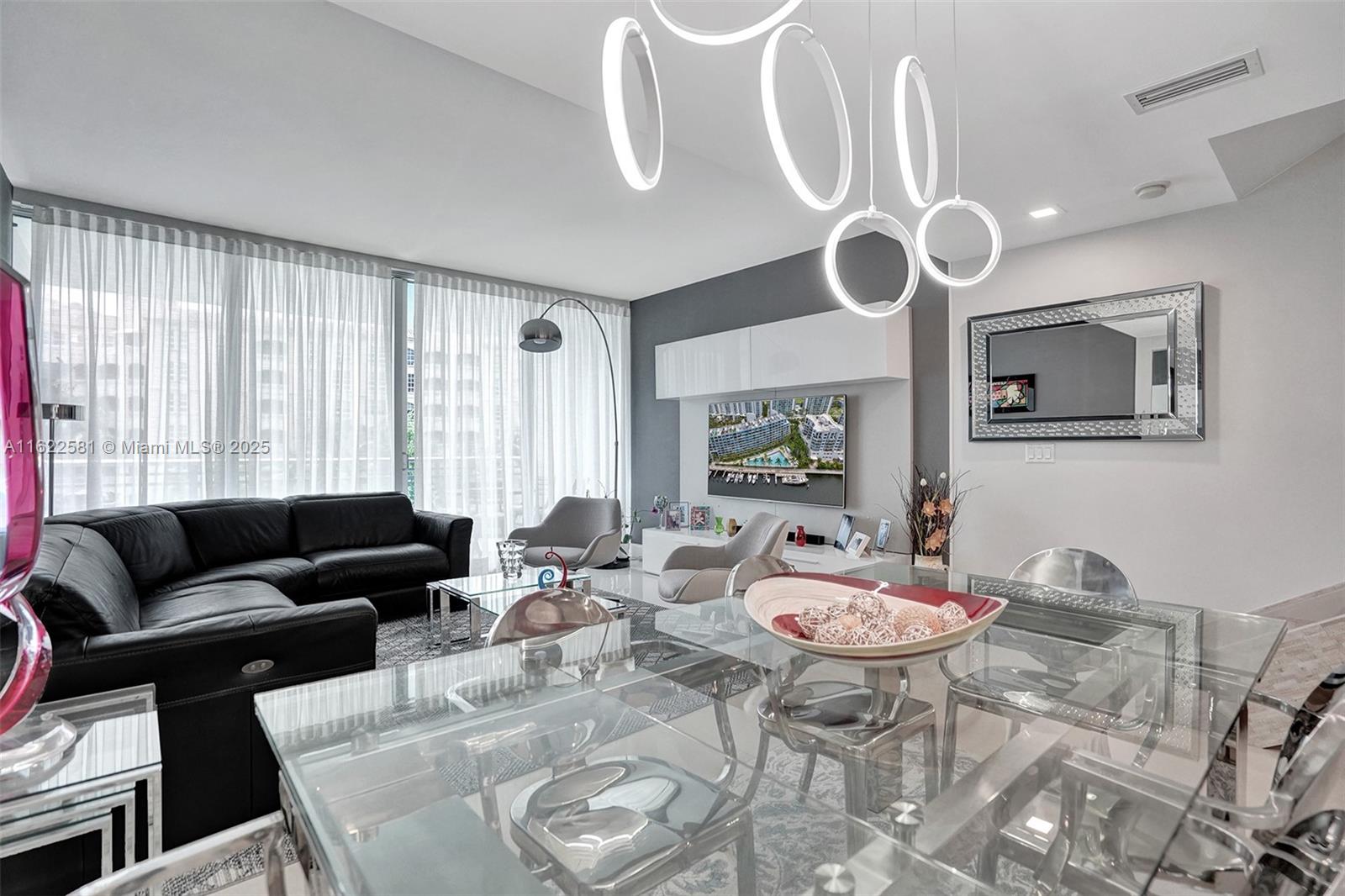 2950 NE 188th St #325, Aventura, Florida image 27