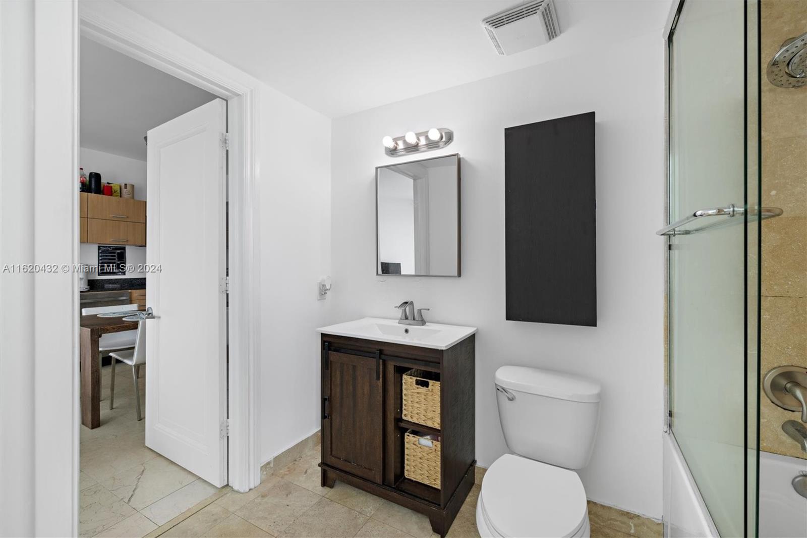 350 S Miami Ave #3910, Miami FL 33130