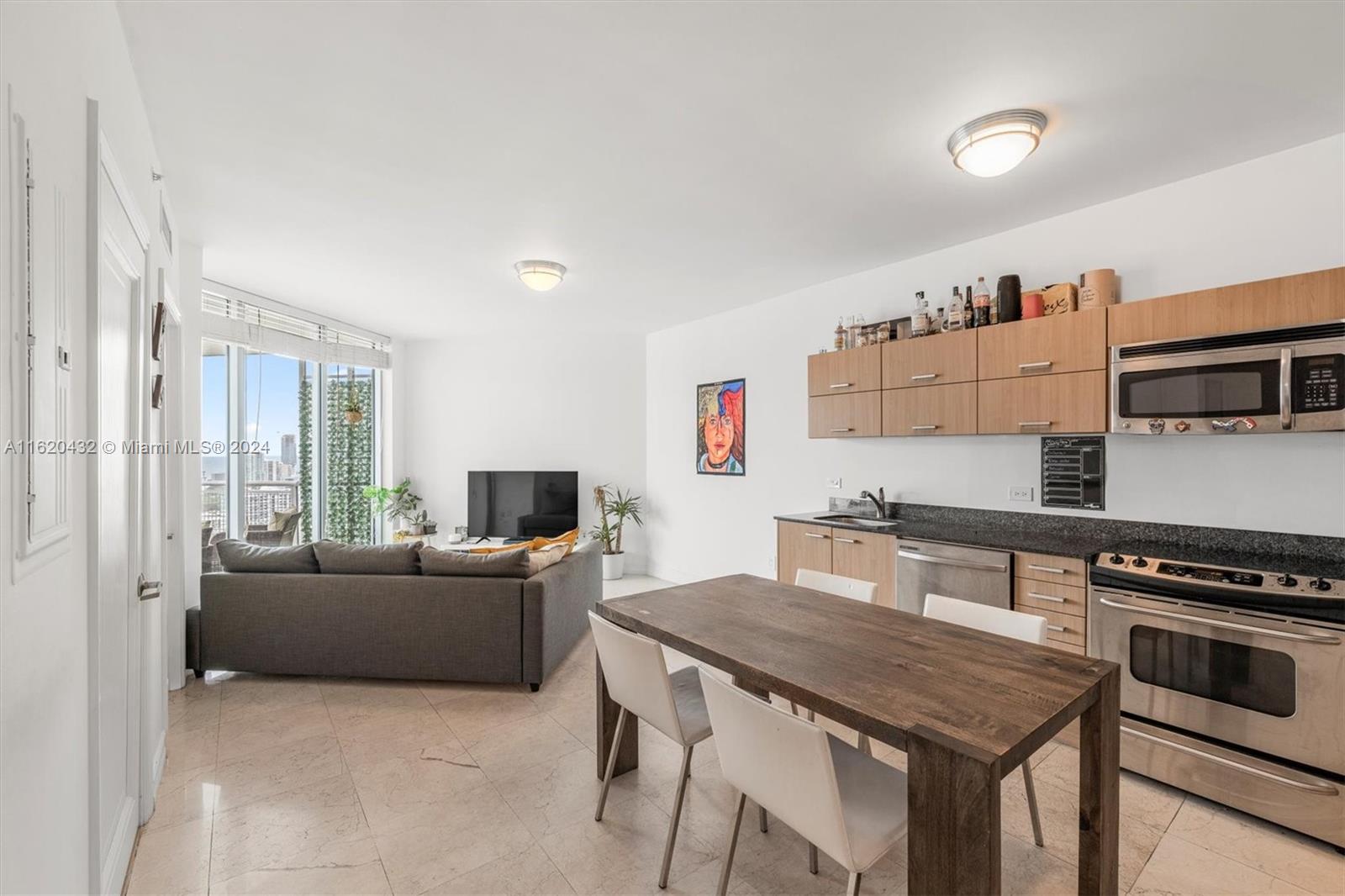 350 S Miami Ave #3910, Miami FL 33130