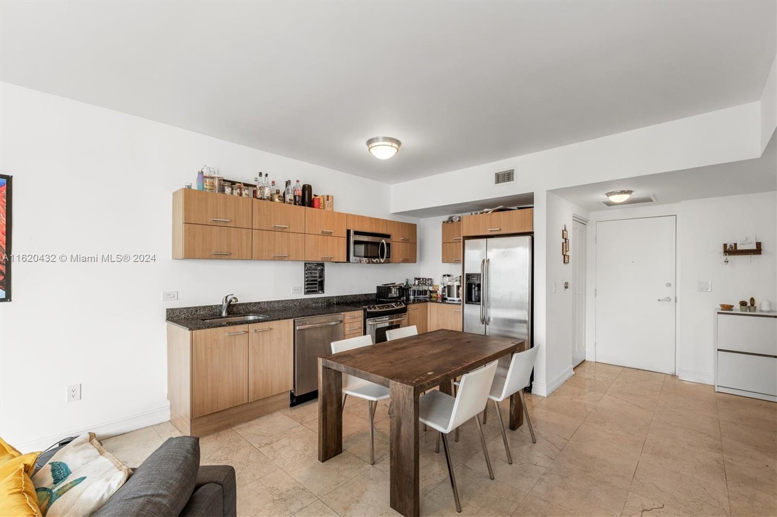 350 S Miami Ave #3910, Miami FL 33130