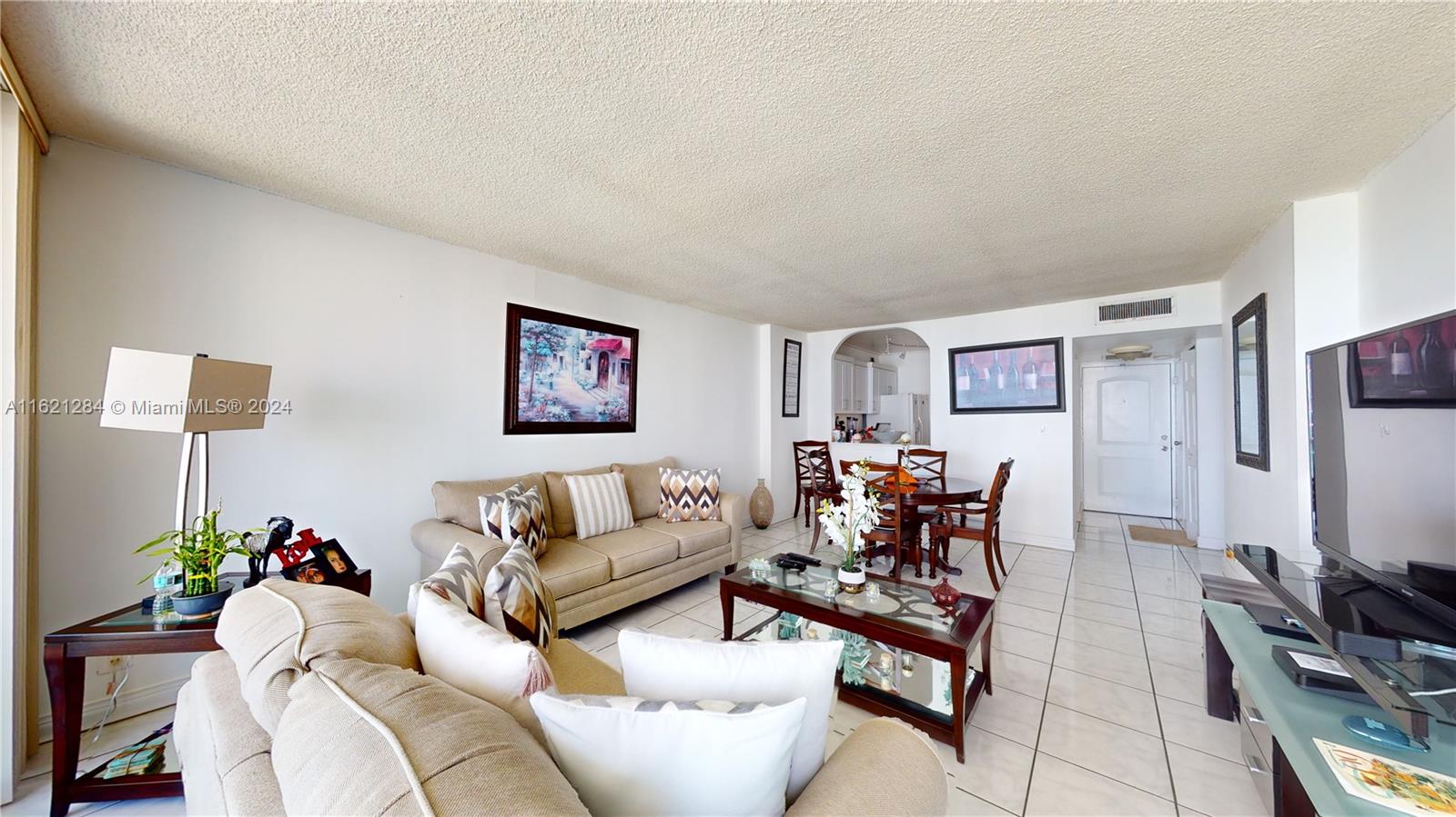 100 Bayview Dr #1812, Sunny Isles Beach, Florida image 7