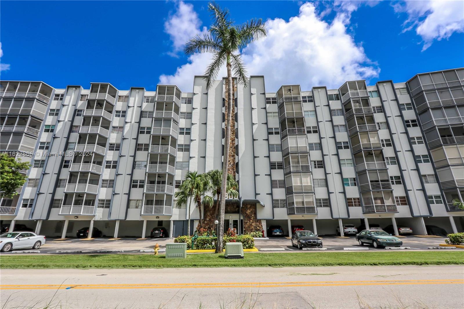 300 Diplomat Pkwy #204, Hallandale Beach, Florida image 34