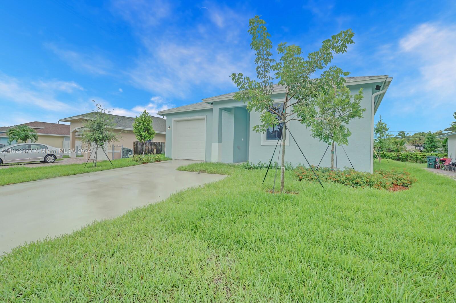 344 Fleming Ave, Green Acres, Florida image 3