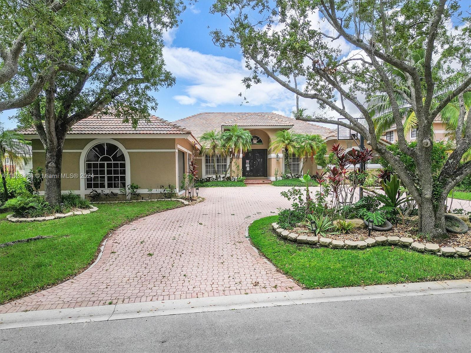 1855 Colonial Dr, Coral Springs, Florida image 4