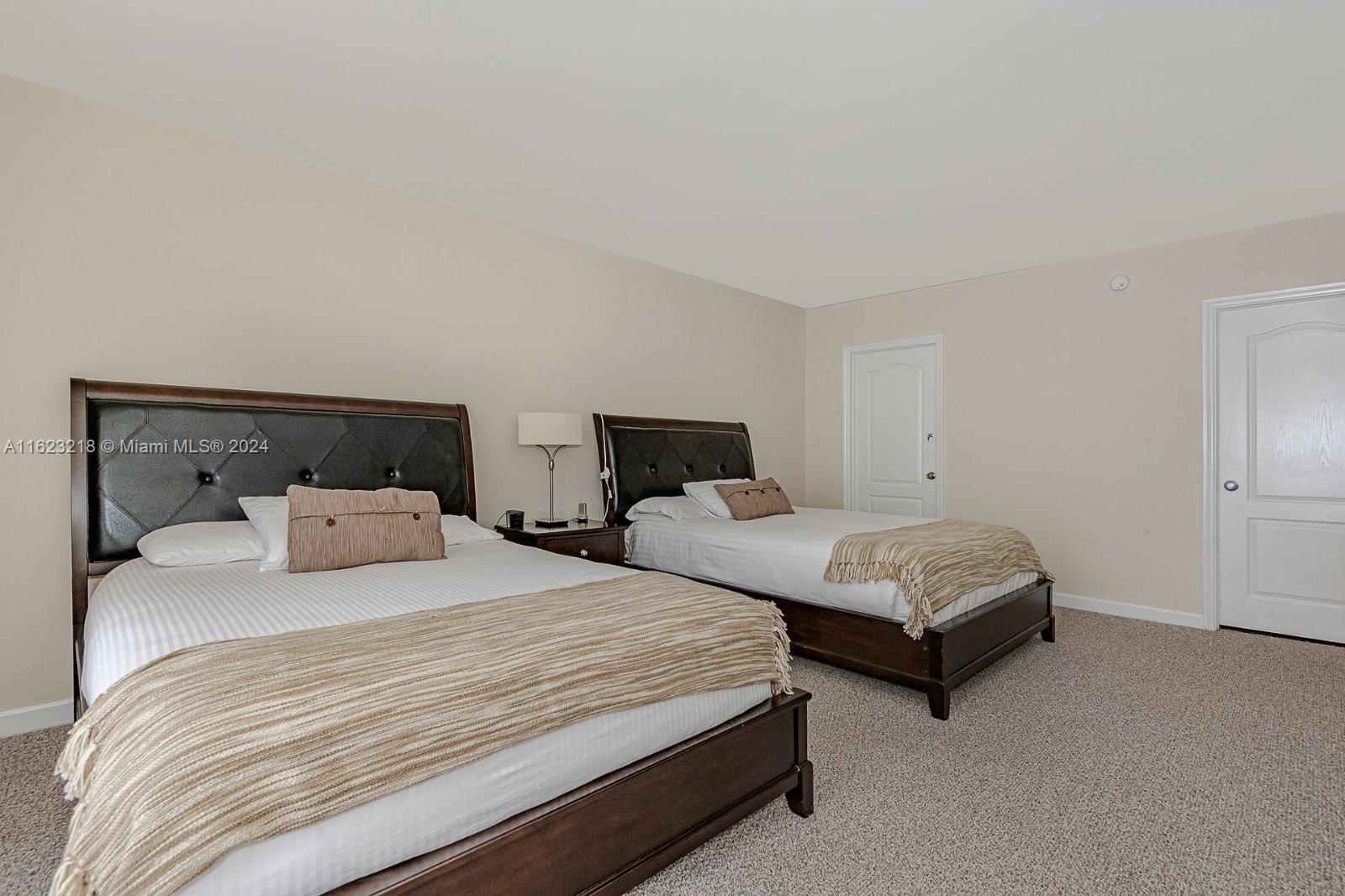 Listing Photo 15