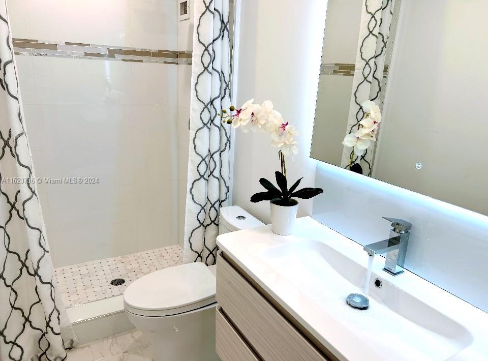 2030 S Ocean Dr #2220, Hallandale Beach, Florida image 27