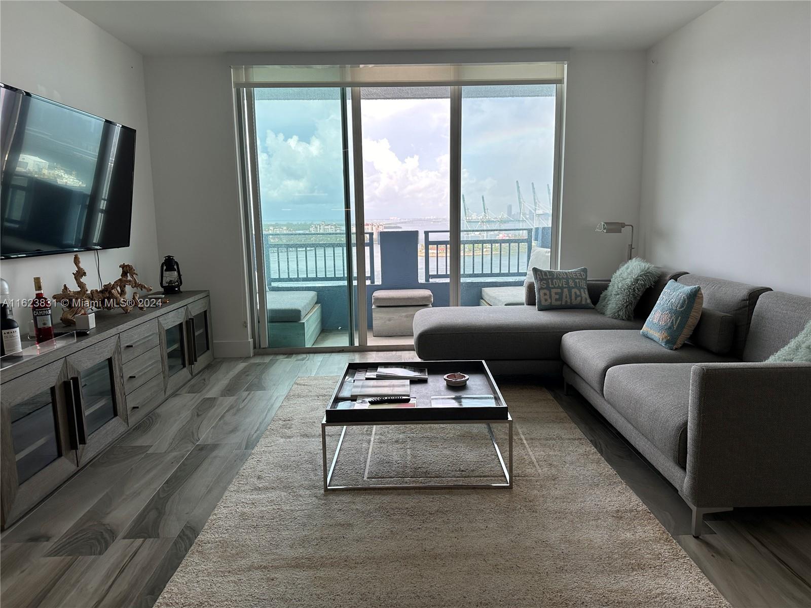 90 Alton Rd #2010, Miami Beach FL 33139