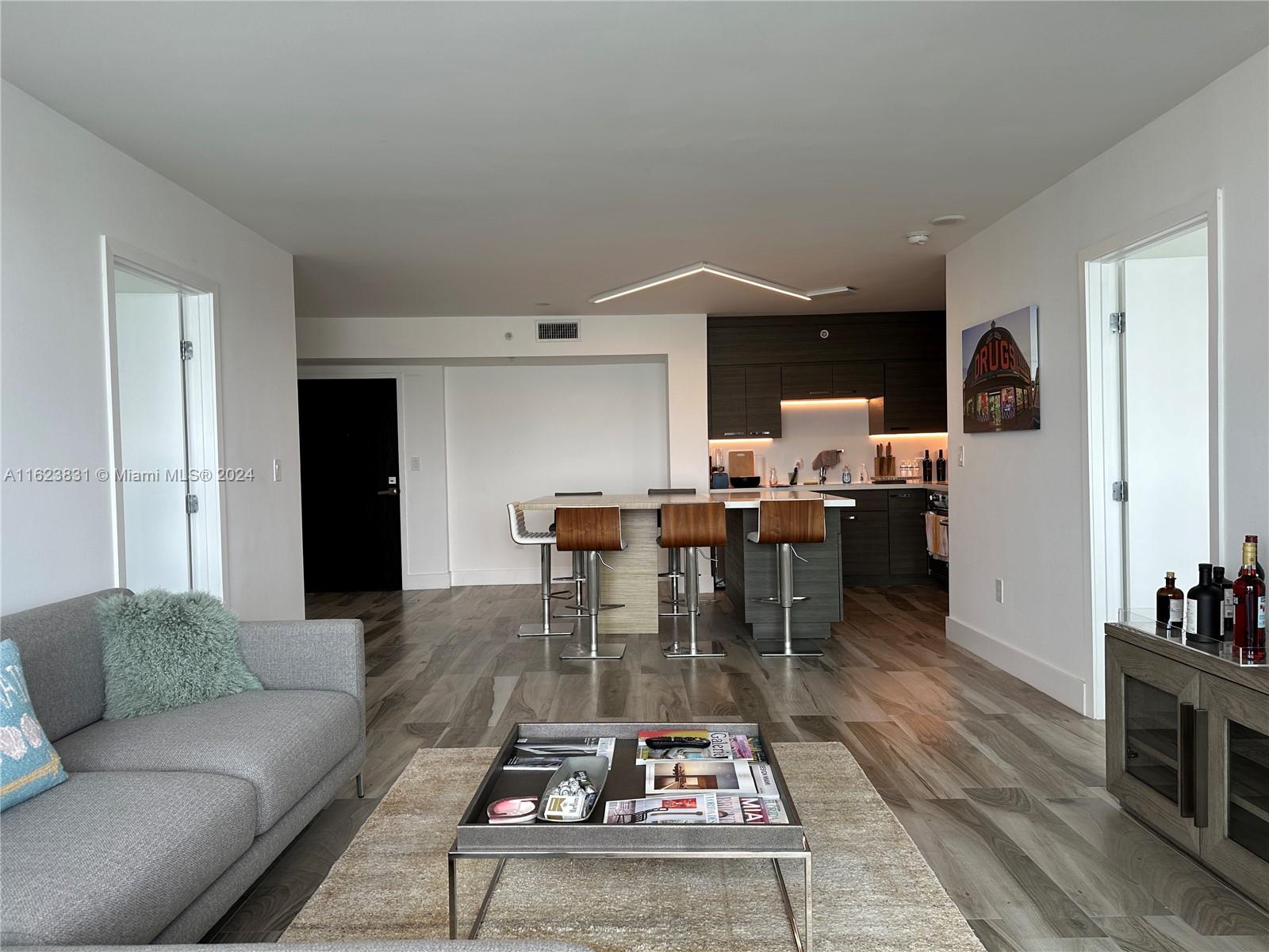 90 Alton Rd #2010, Miami Beach FL 33139