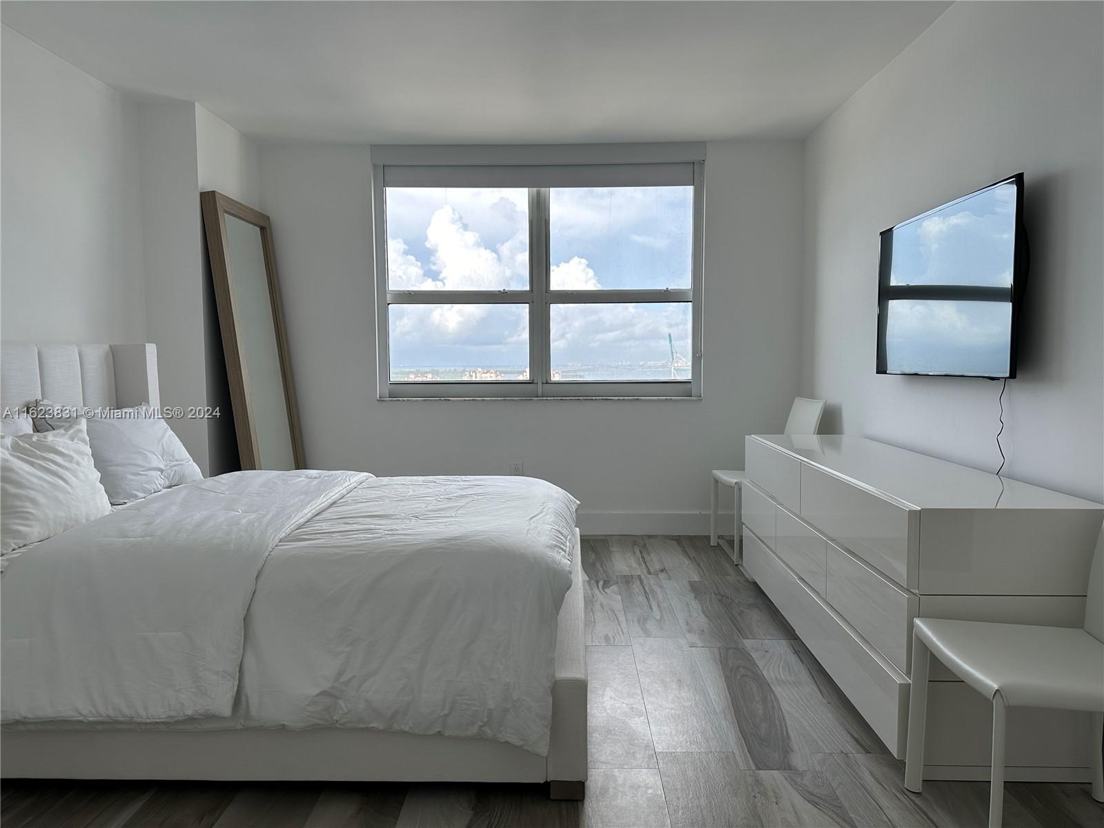 90 Alton Rd #2010, Miami Beach FL 33139