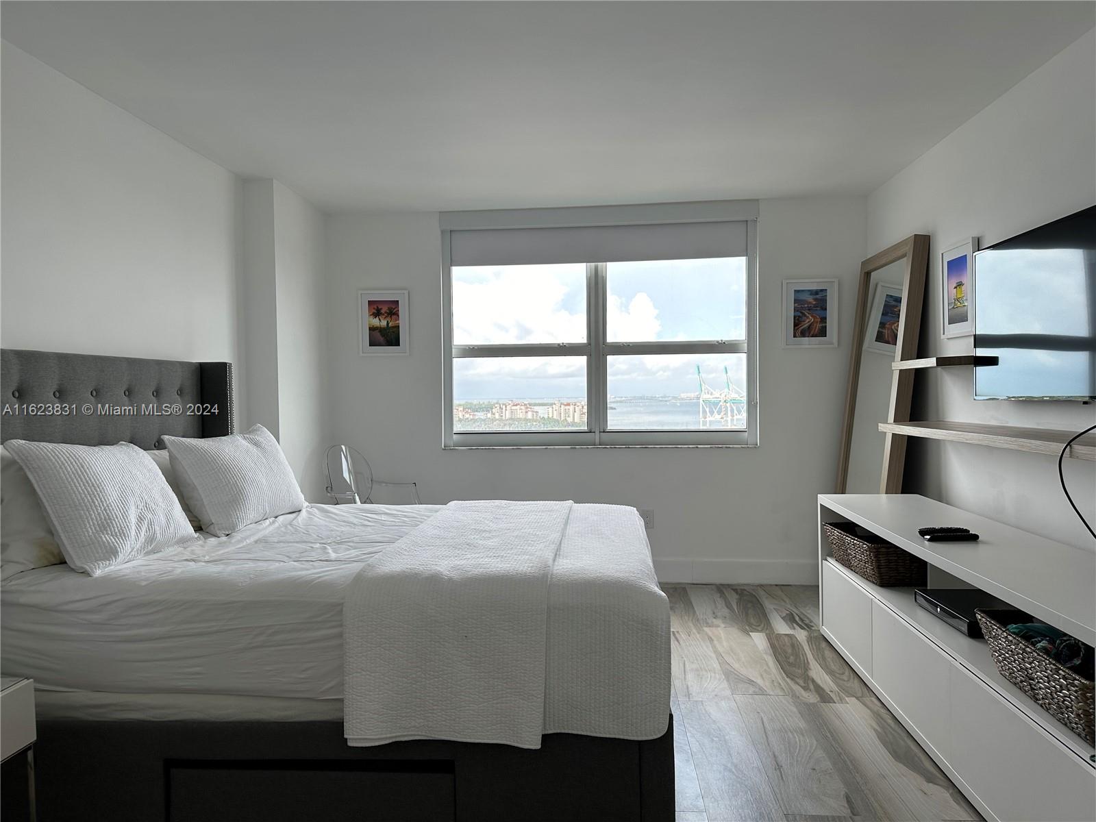 90 Alton Rd #2010, Miami Beach FL 33139