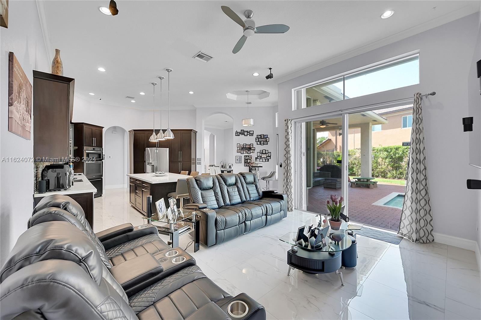 Listing Photo 17