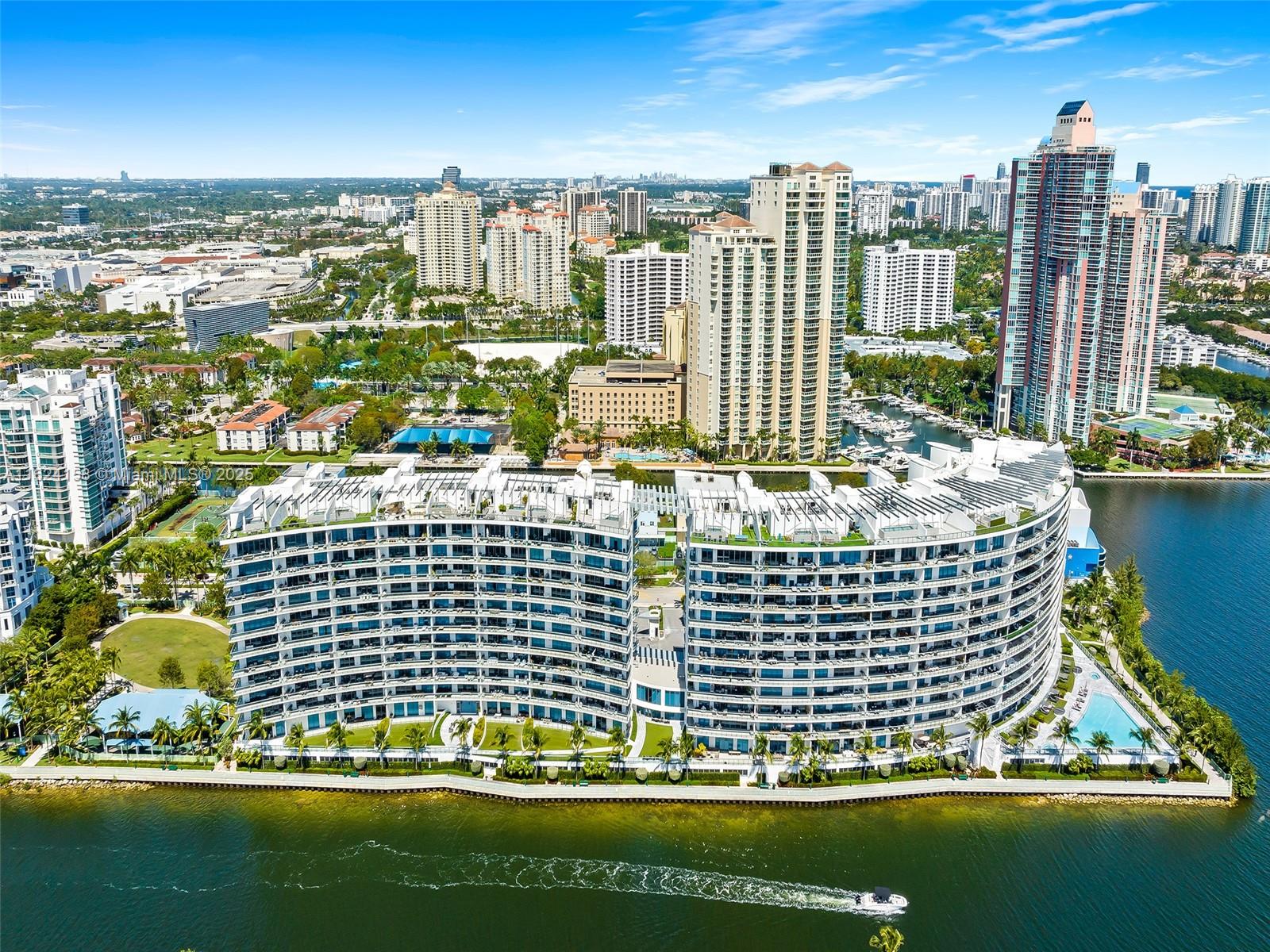 3250 NE 188th St #901, Aventura FL 33180