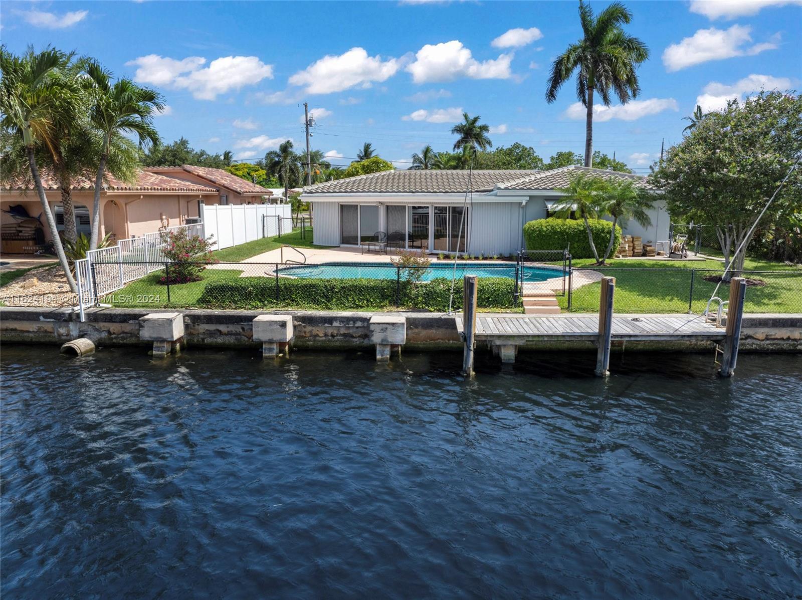 321 SE 4th St, Pompano Beach, Florida image 3