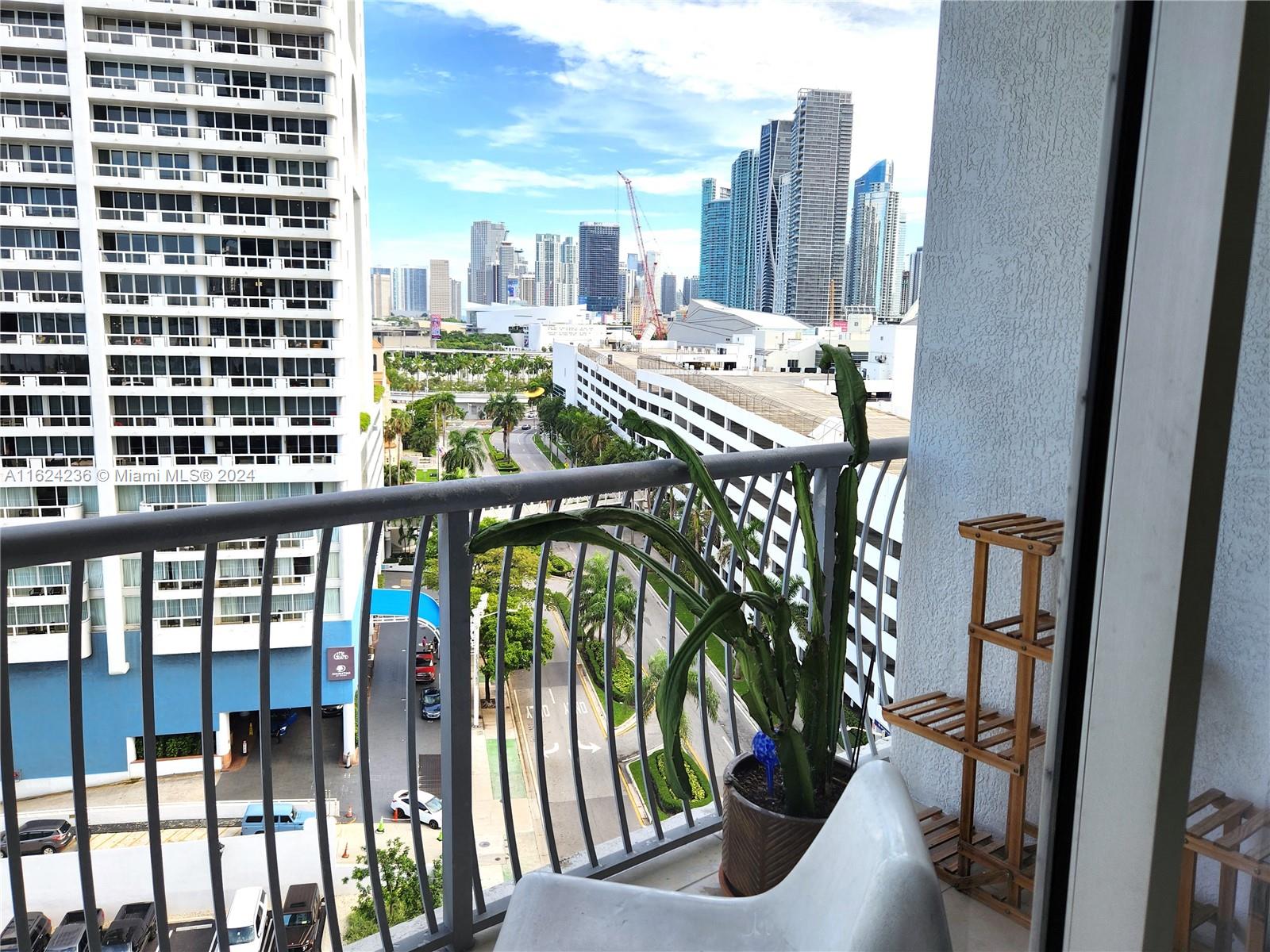 1750 N Bayshore Dr #1204, Miami, Florida image 11