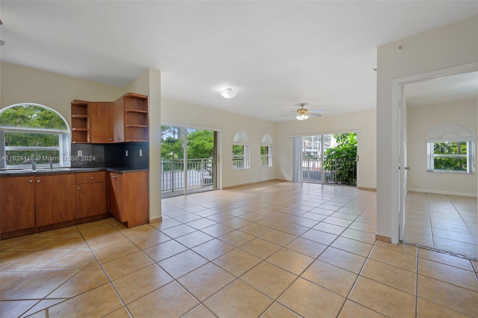 9008 Collins Ave #201, Surfside, Florida image 6