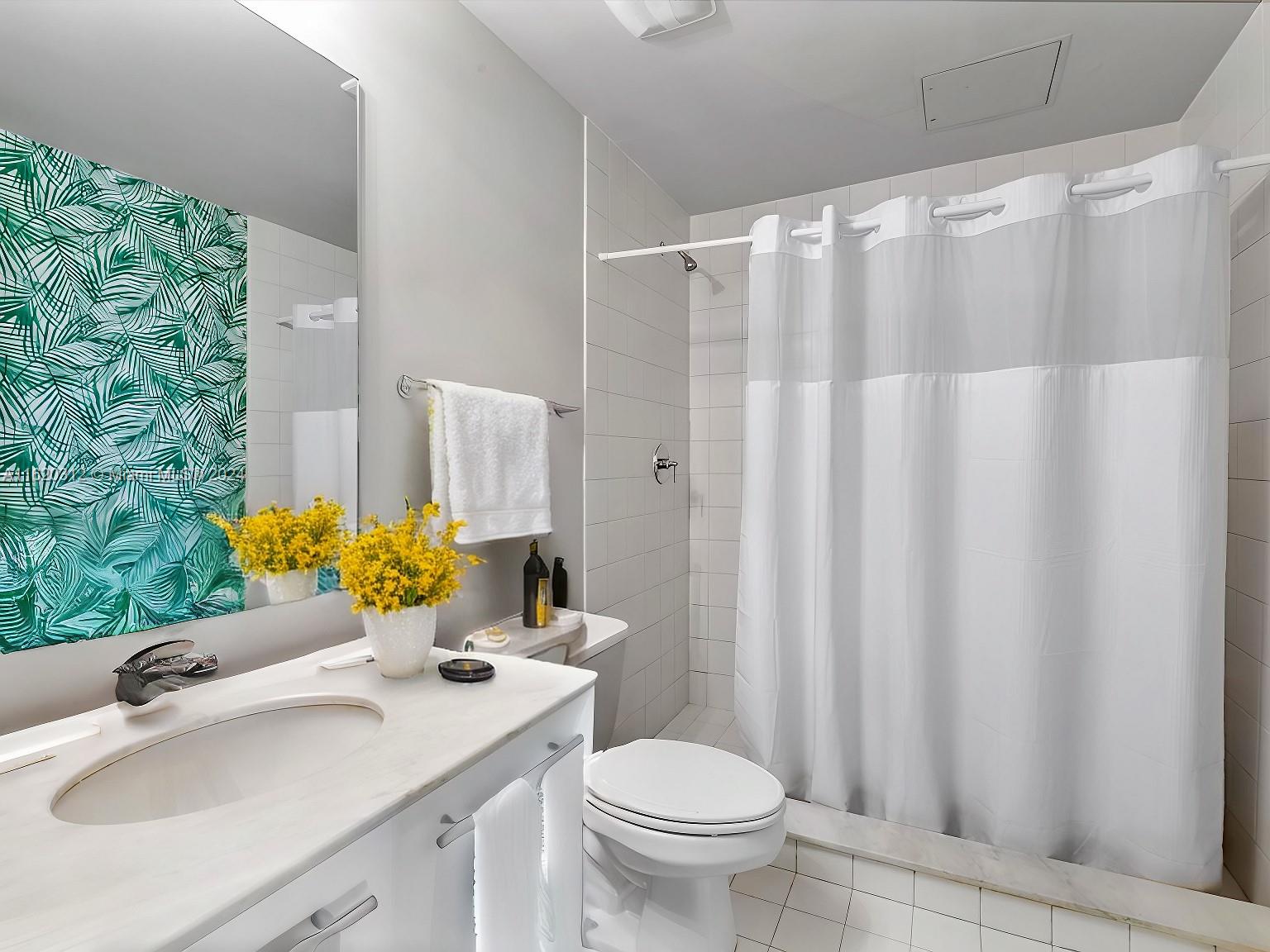888 Biscayne Blvd #909, Miami FL 33132