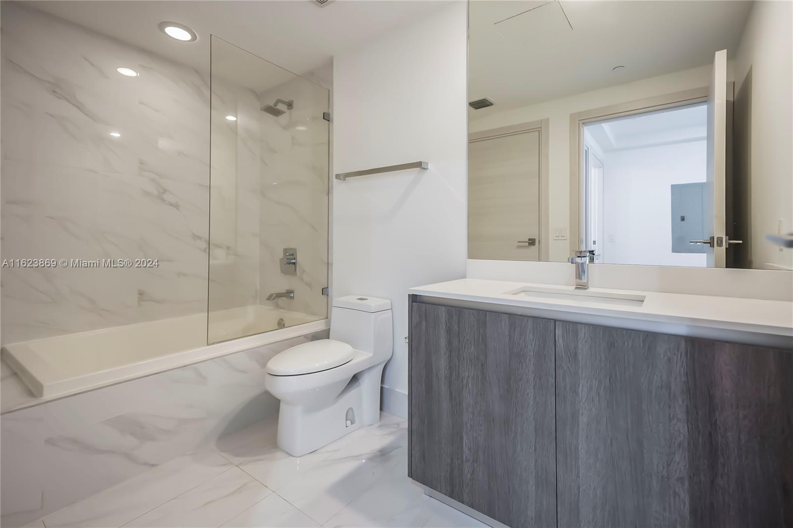 801 S Miami Ave #2309, Miami FL 33130