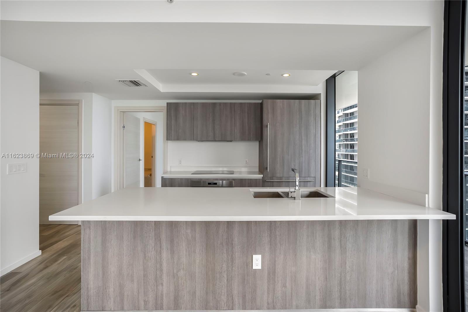 801 S Miami Ave #2309, Miami FL 33130