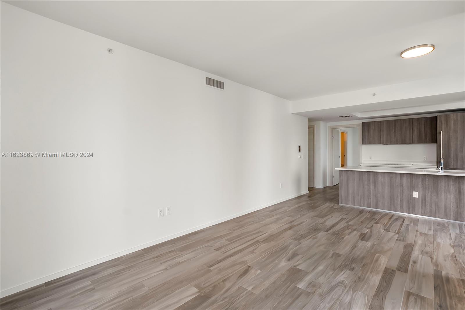 801 S Miami Ave #2309, Miami FL 33130