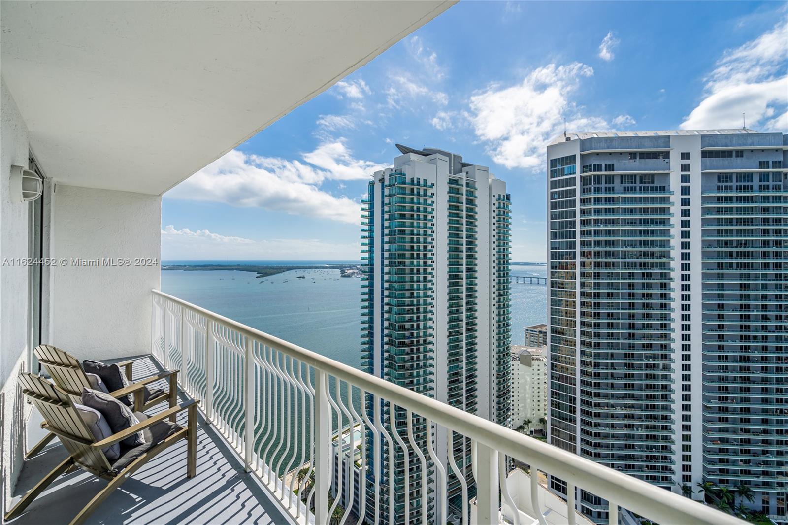 1200 Brickell Bay Dr #4209, Miami, Florida image 3