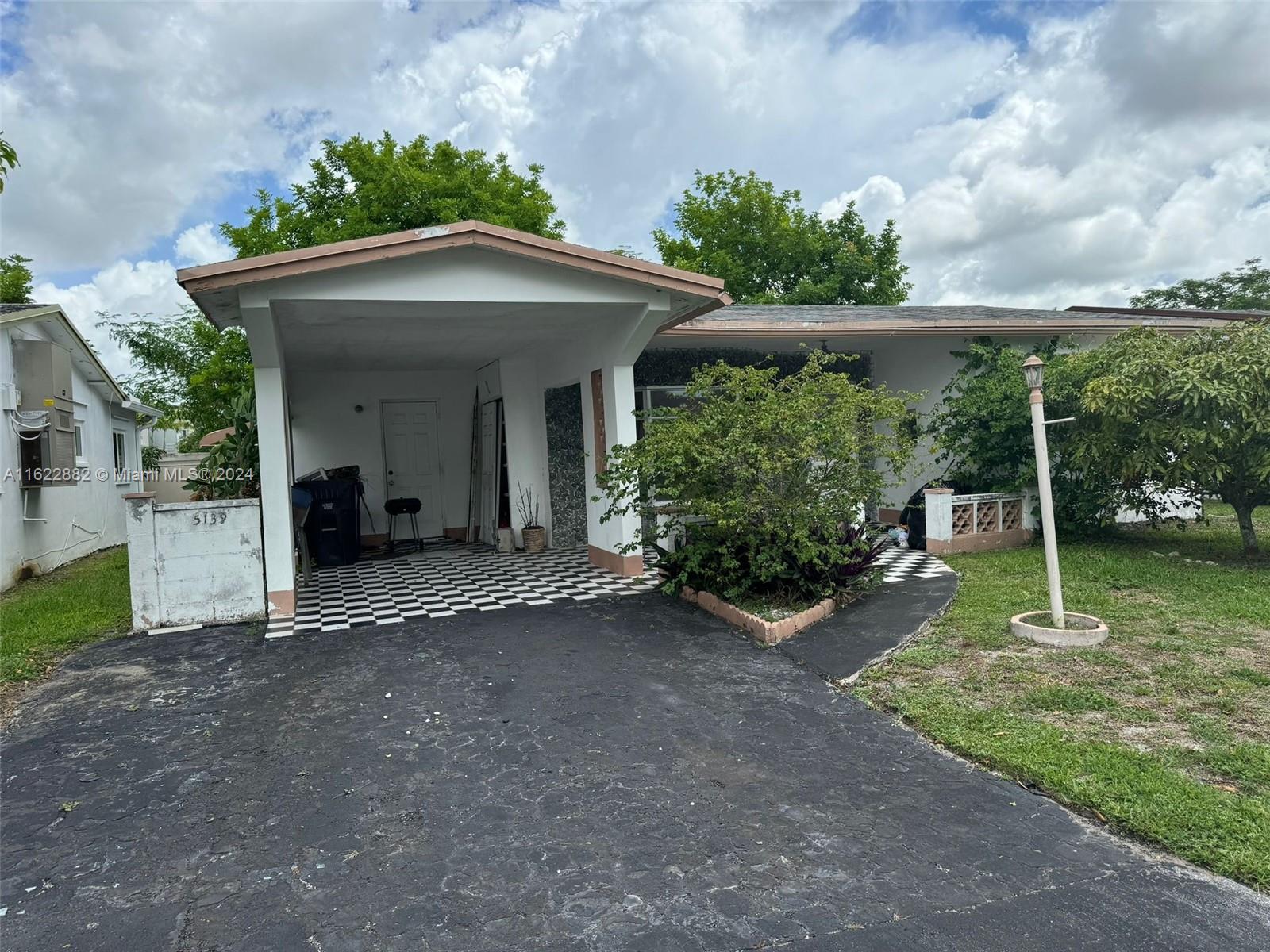 5139 NW 43rd Ct, Lauderdale Lakes, Florida image 1