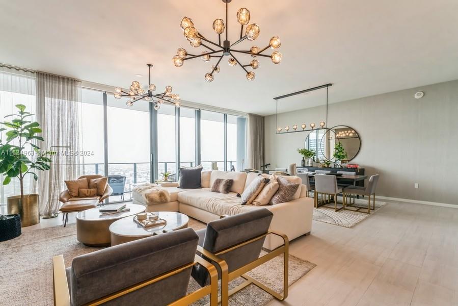 1000 Brickell Plaza #PH5104, Miami FL 33131