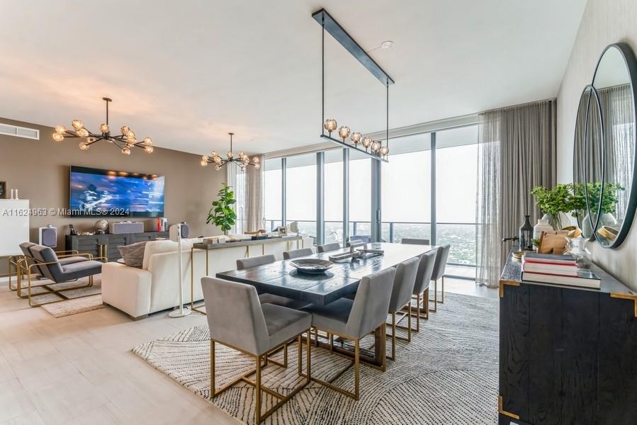 1000 Brickell Plaza #PH5104, Miami FL 33131