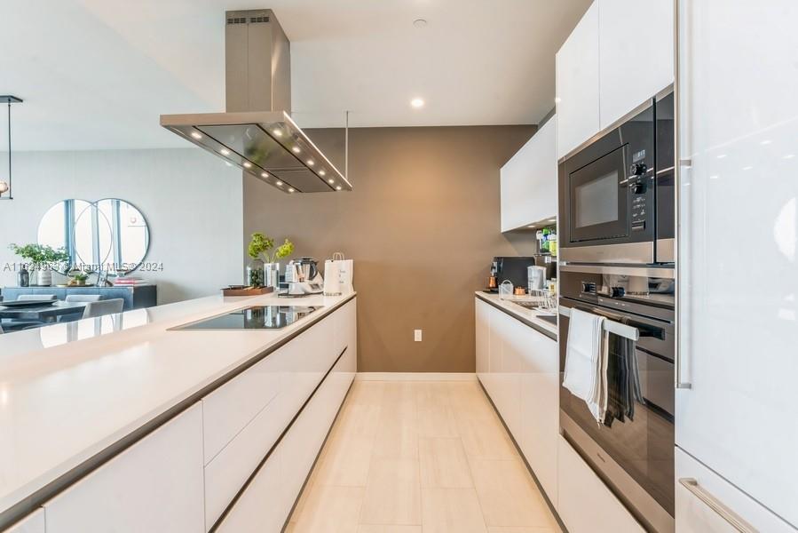 1000 Brickell Plaza #PH5104, Miami FL 33131