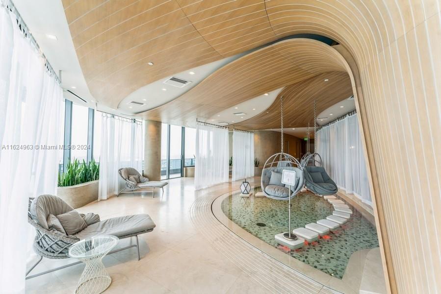 1000 Brickell Plaza #PH5104, Miami FL 33131