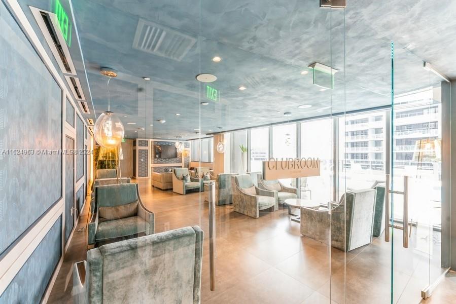 1000 Brickell Plaza #PH5104, Miami FL 33131