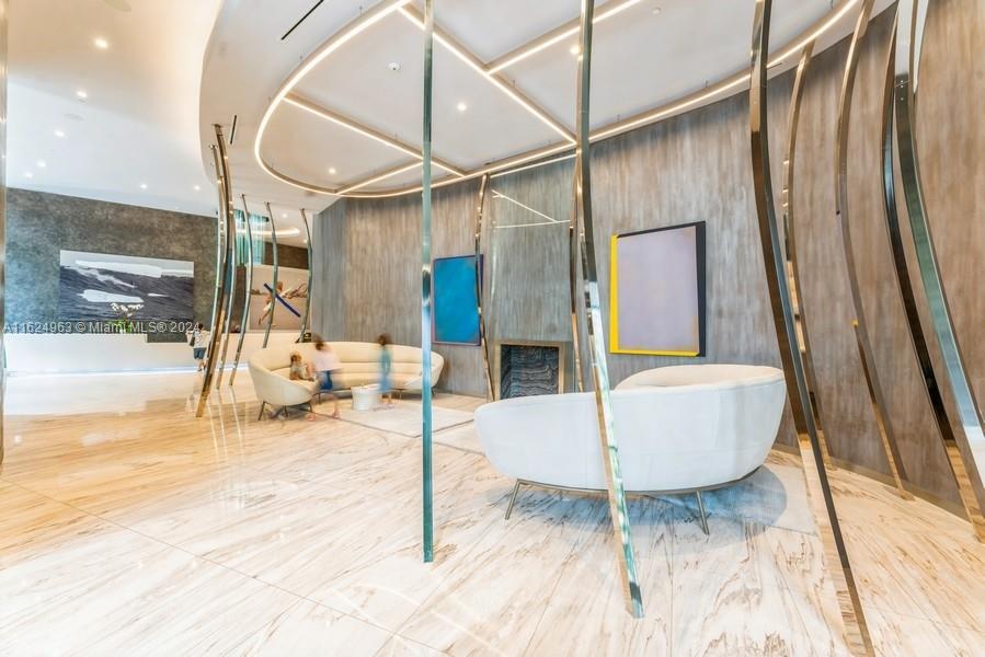 1000 Brickell Plaza #PH5104, Miami FL 33131