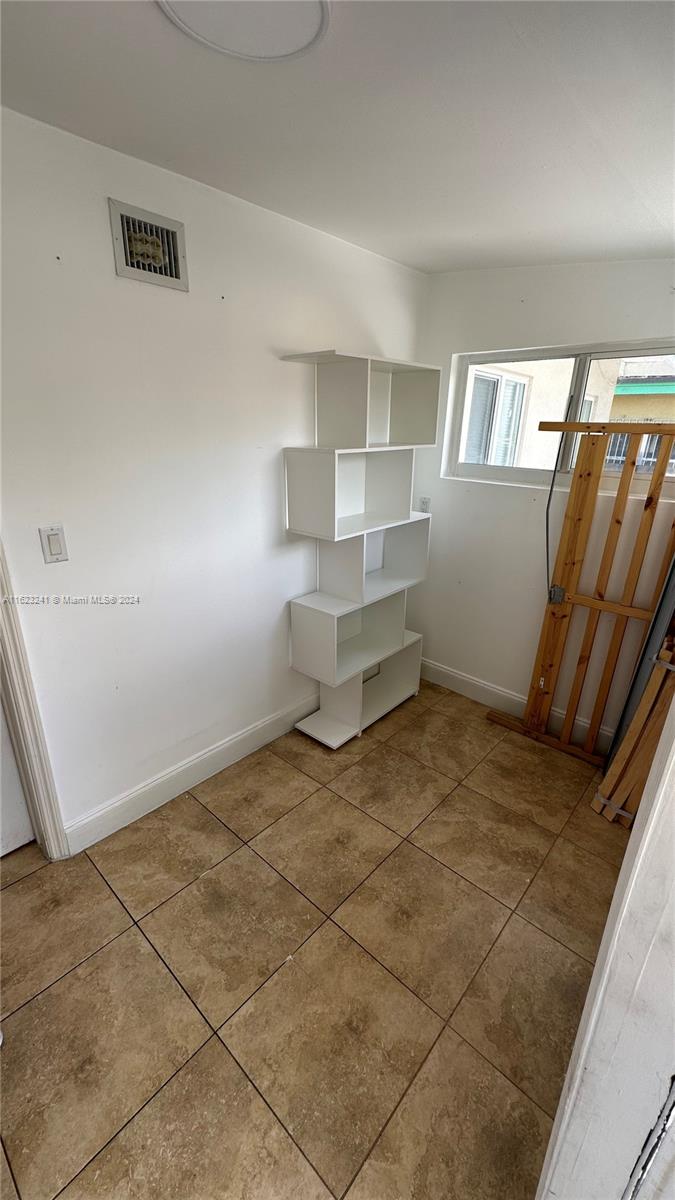 135 NW 68th St, Miami, Florida image 24