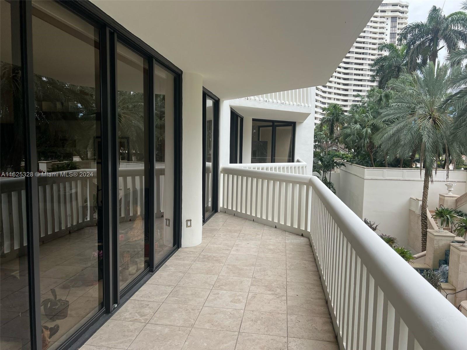 2000 Island Blvd #405, Aventura, Florida image 25