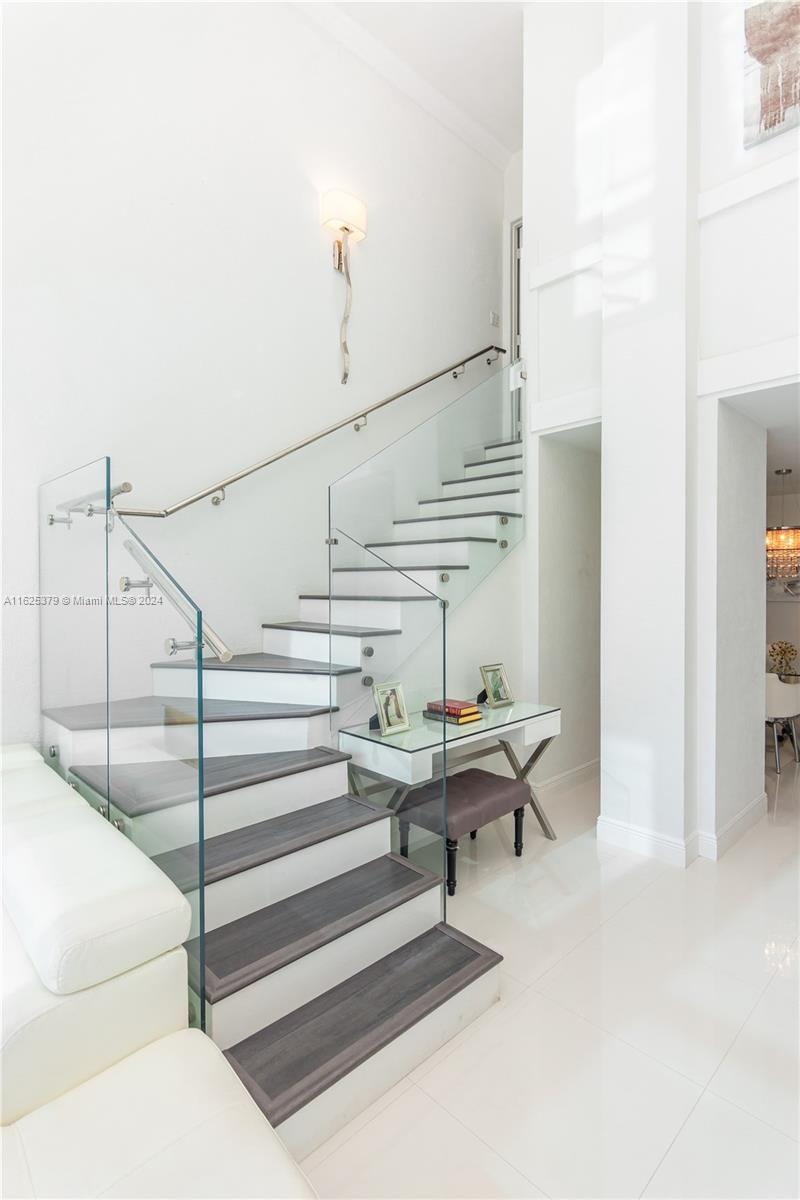 5445 Collins Ave #BAY1, Miami Beach, Florida image 30