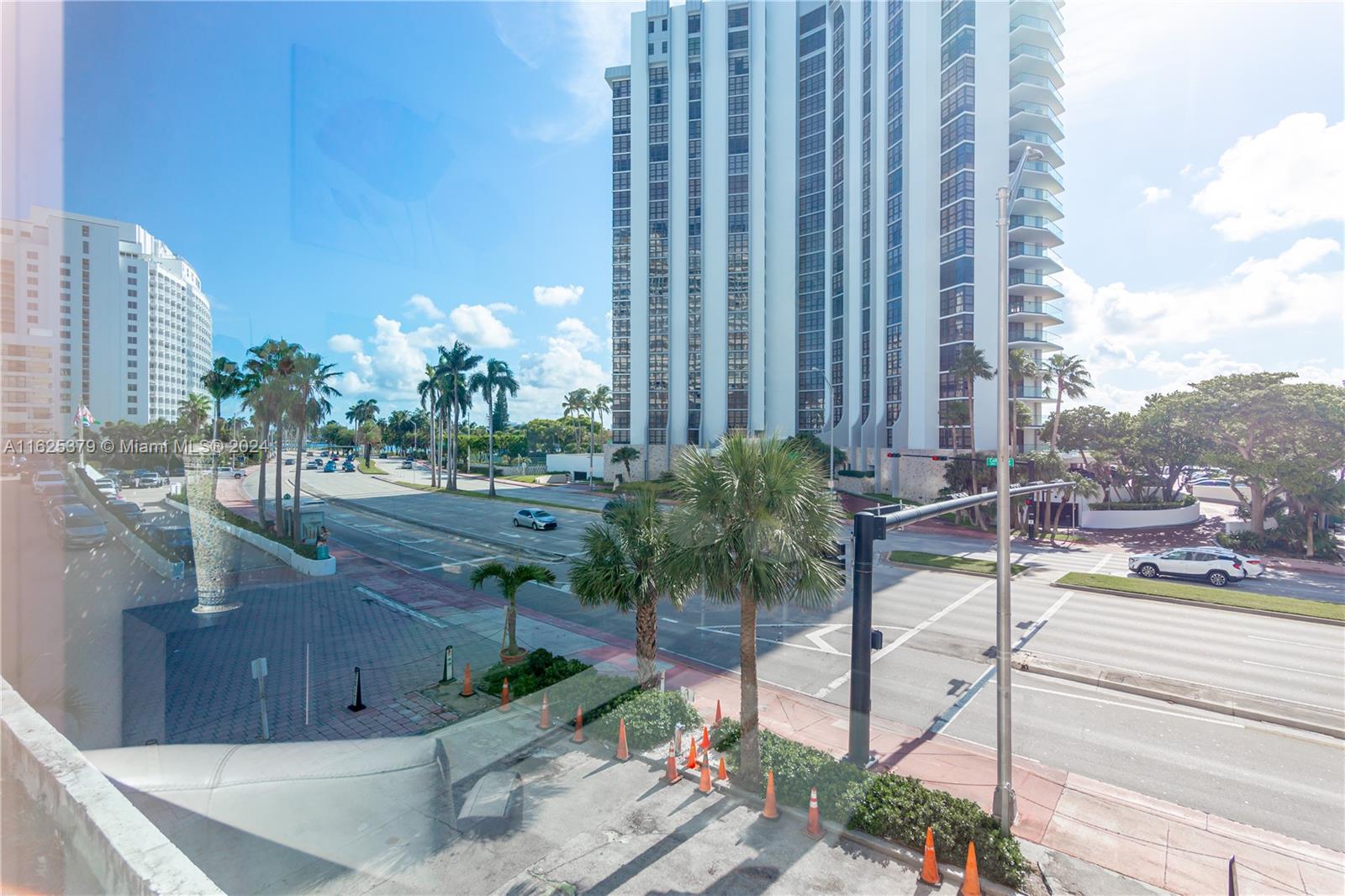 5445 Collins Ave #BAY1, Miami Beach, Florida image 45