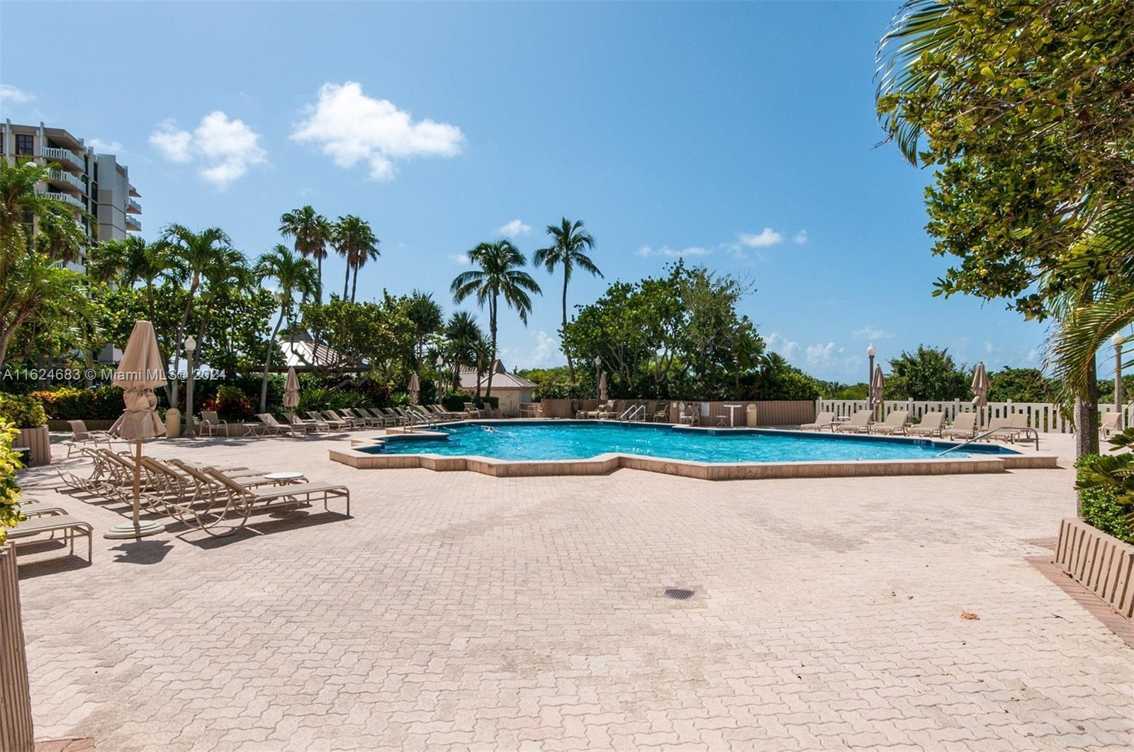 1111 Crandon Blvd #A201, Key Biscayne, Florida image 37