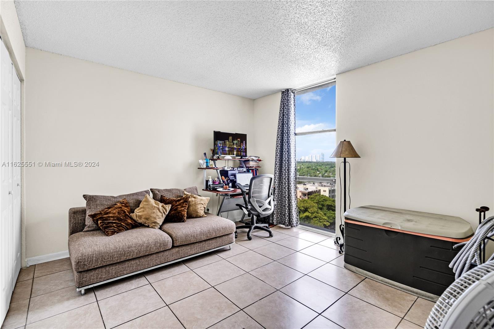 13499 Biscayne Blvd #913, North Miami, Florida image 17