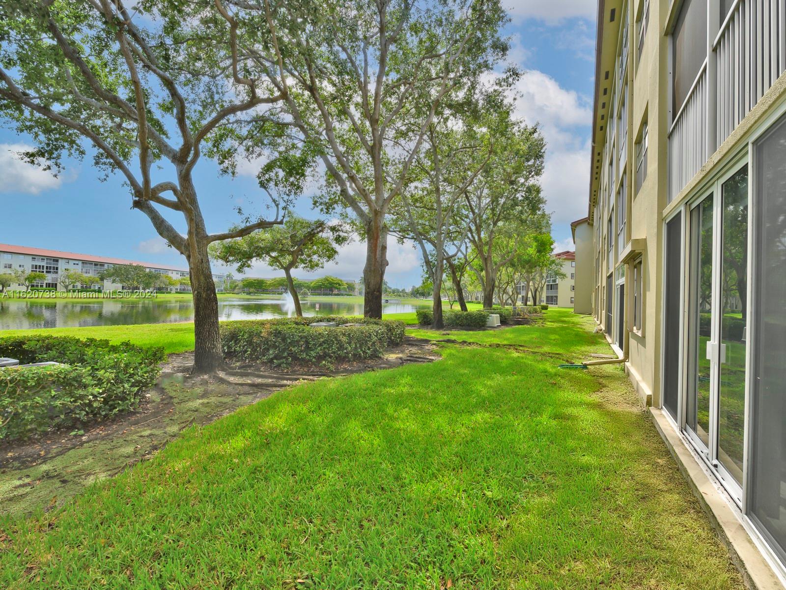 Residential, Pembroke Pines, Florida image 34