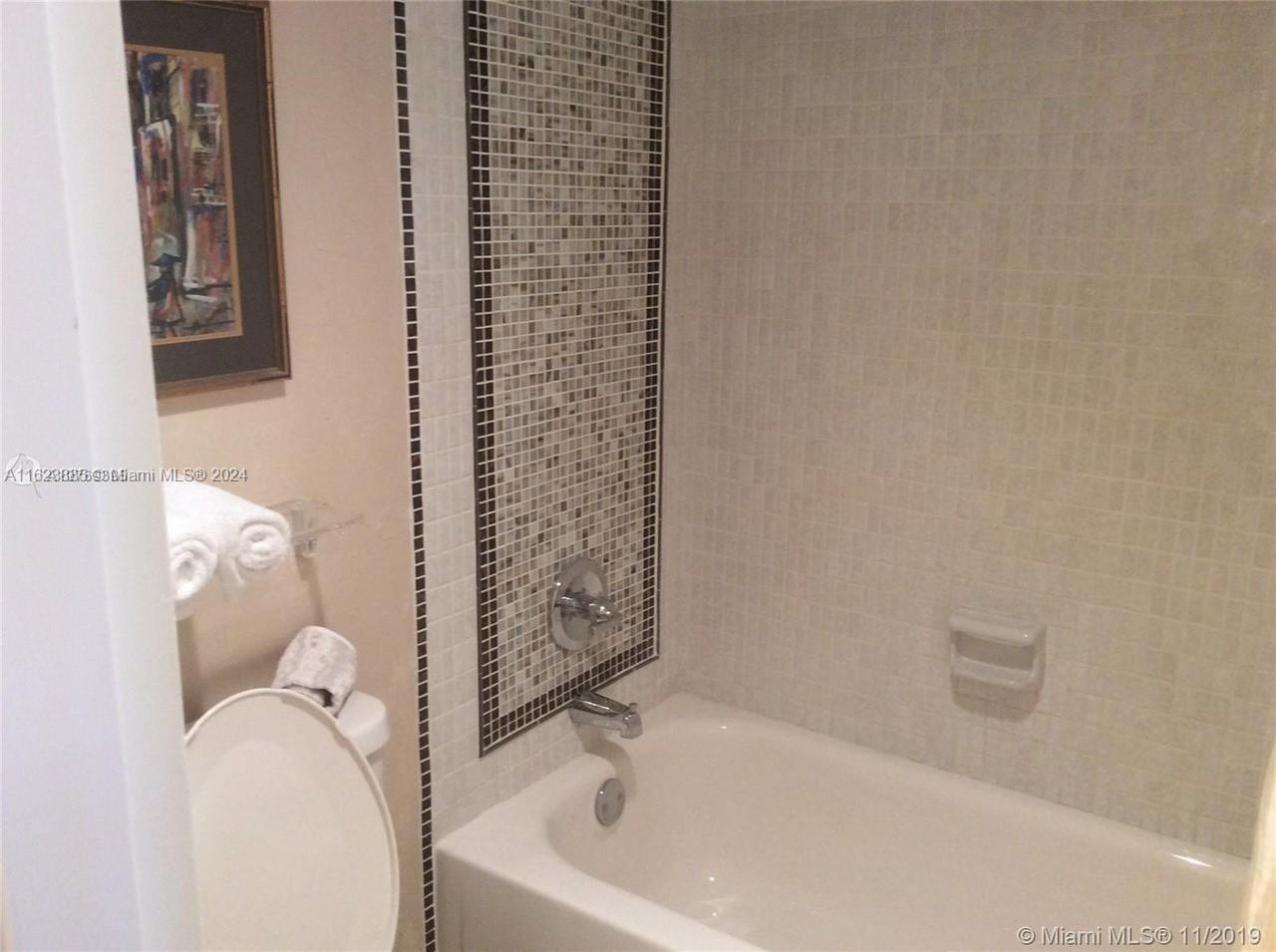 Listing Photo 14