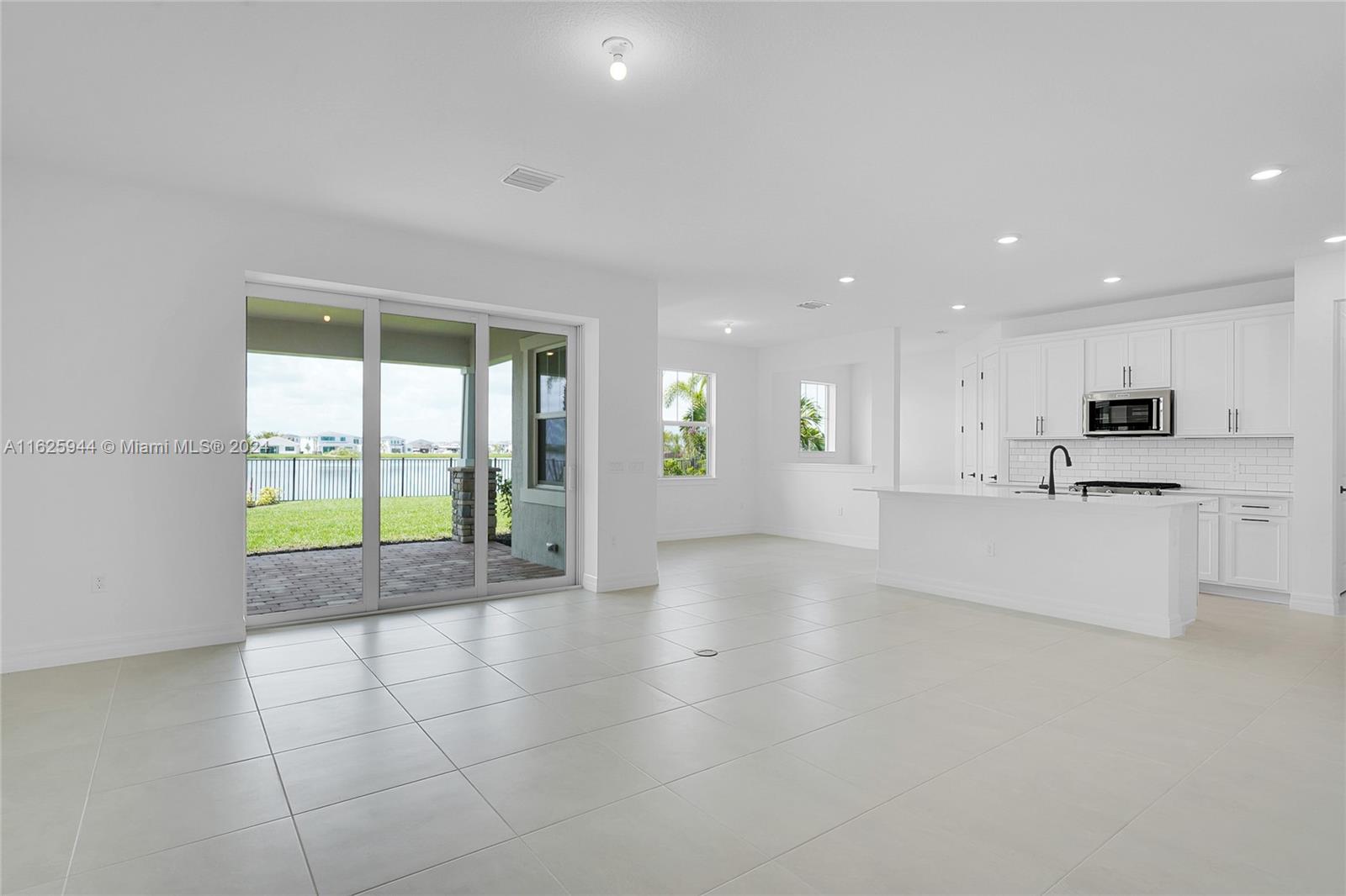 10362 Northbrook Circle, Palm Beach Gardens, Florida image 3