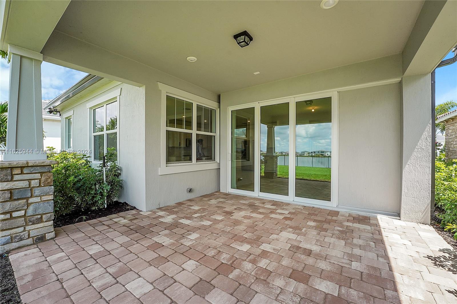 10362 Northbrook Circle, Palm Beach Gardens, Florida image 30