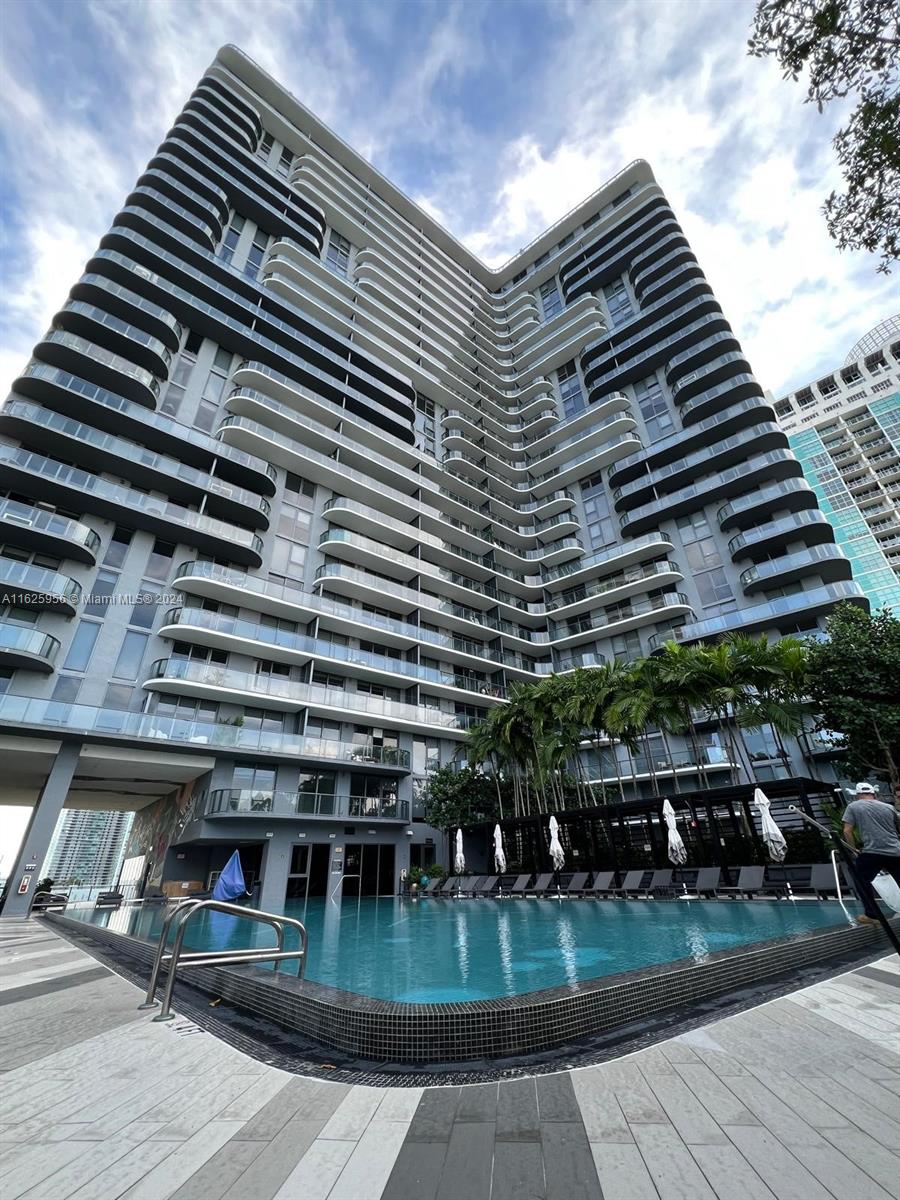 121 NE 34th St #910, Miami FL 33137