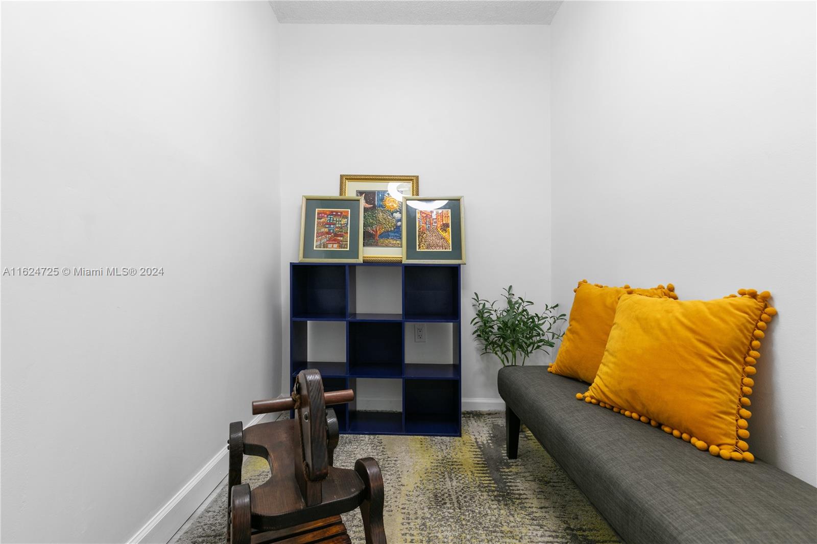Listing Photo 17