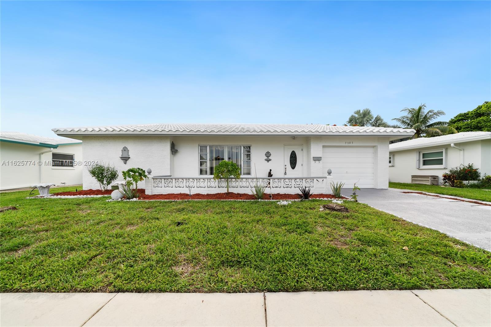 7507 NW 70th Ave, Tamarac, Florida image 1