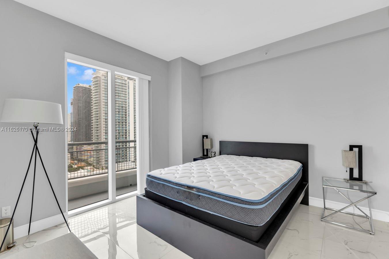 60 SW 13th St #2021, Miami FL 33130