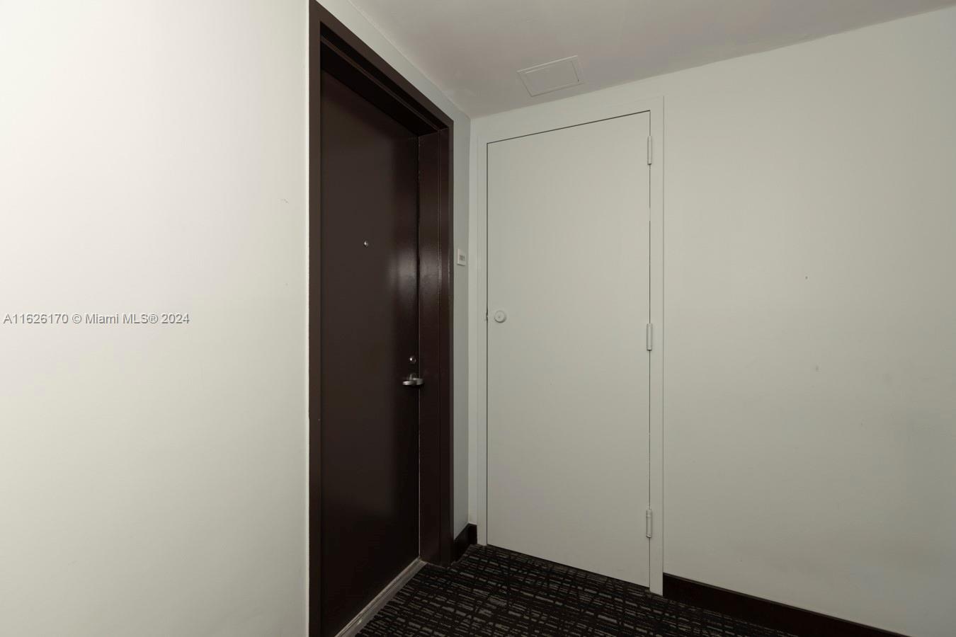 60 SW 13th St #2021, Miami FL 33130