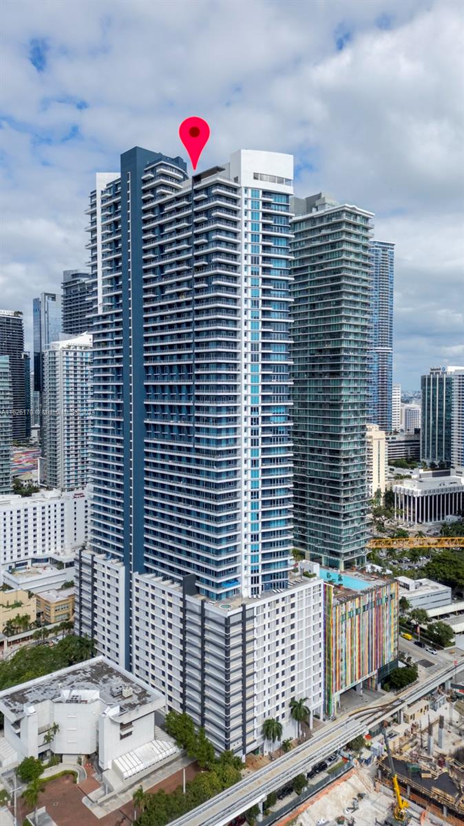 60 SW 13th St #2021, Miami FL 33130