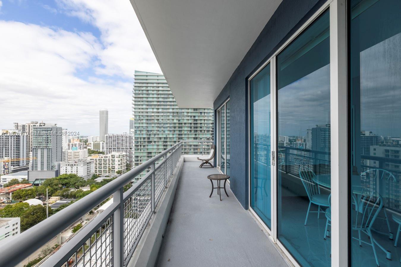 60 SW 13th St #2021, Miami FL 33130