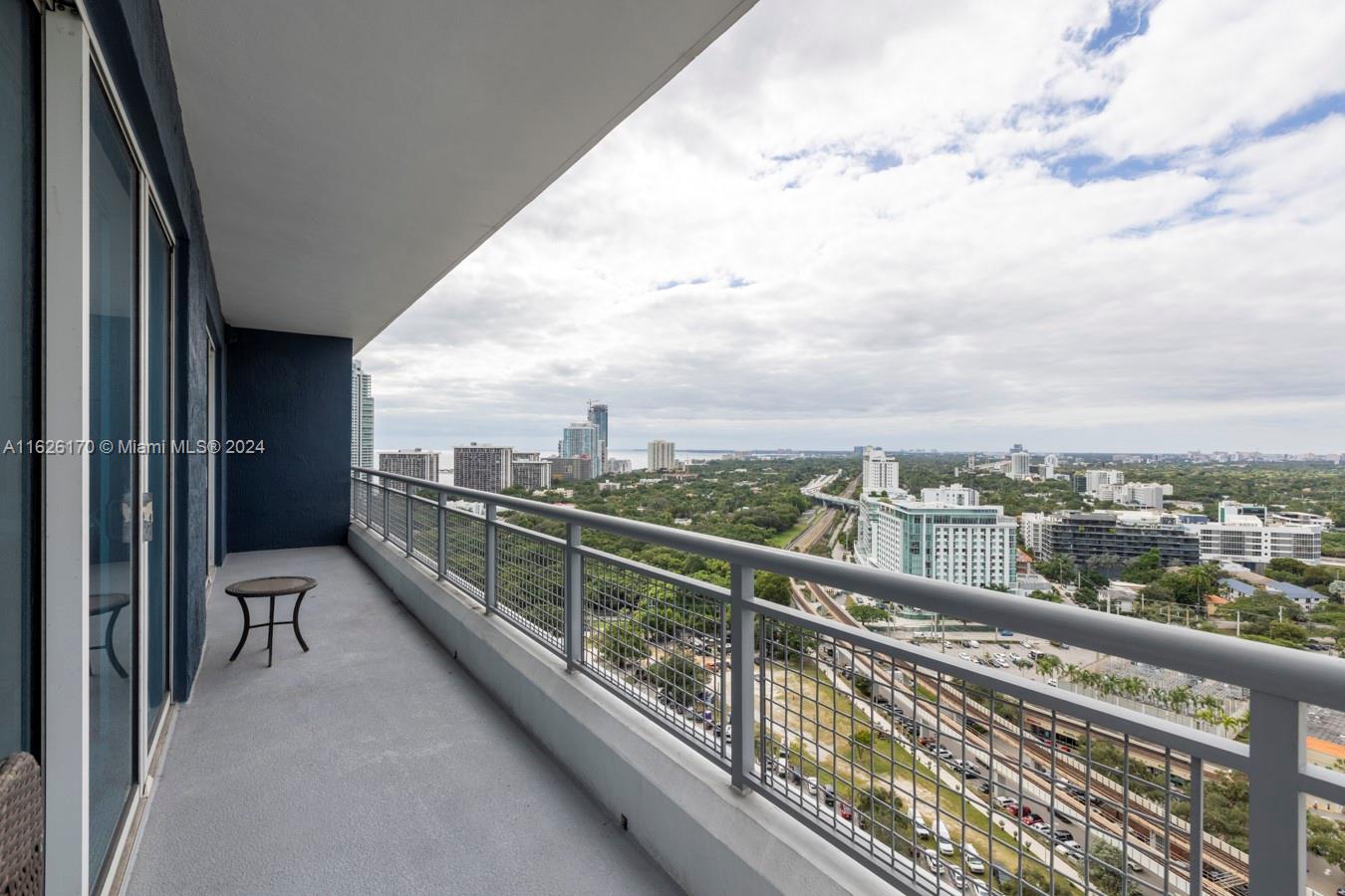 60 SW 13th St #2021, Miami FL 33130