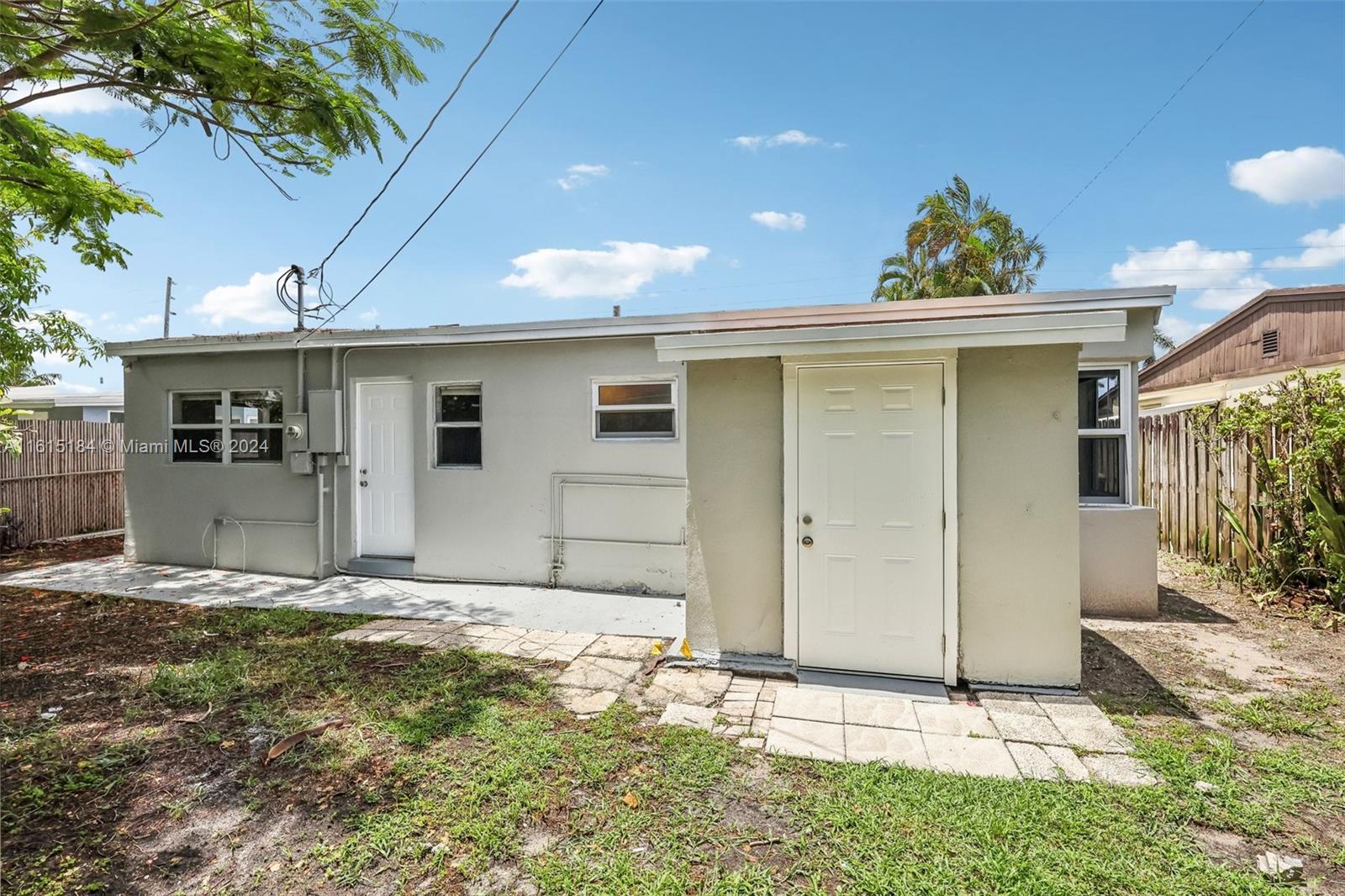 350 NE 56th St, Oakland Park, Florida image 28